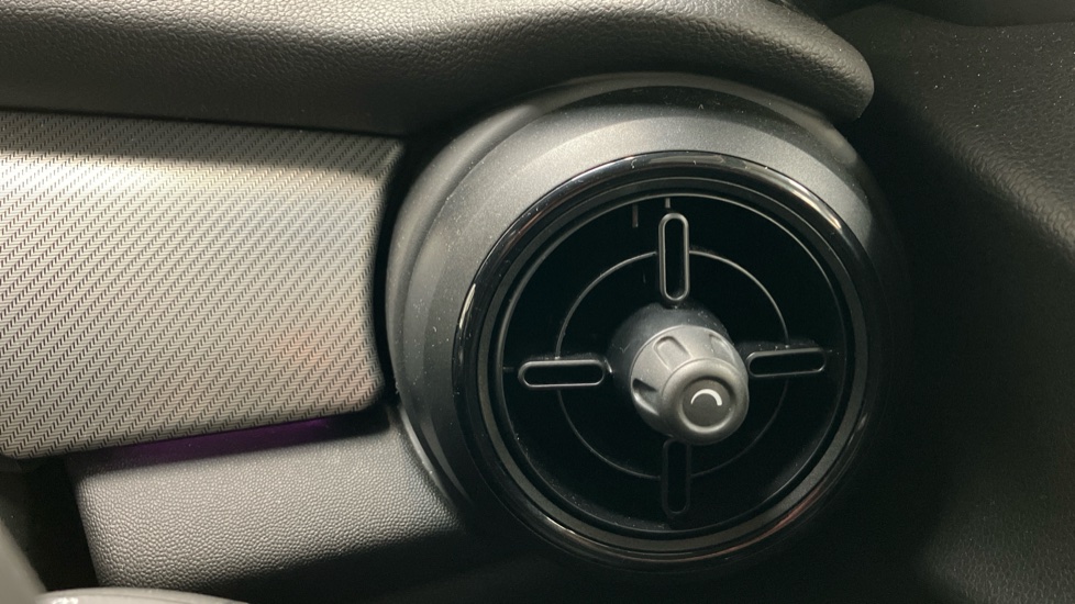 MINI Hatchback 1.5 Cooper Exclusive Premium 5dr Auto Petrol Hatchback - Image 49