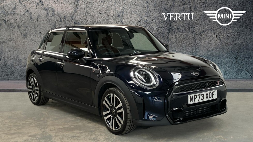 MINI Hatchback 2.0 Cooper S Exclusive Premium 5dr Auto Petrol Hatchback - Image 1