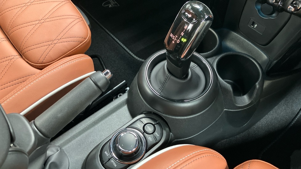 MINI Hatchback 2.0 Cooper S Exclusive Premium 5dr Auto Petrol Hatchback - Image 10