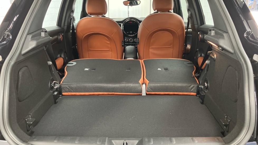 MINI Hatchback 2.0 Cooper S Exclusive Premium 5dr Auto Petrol Hatchback - Image 37