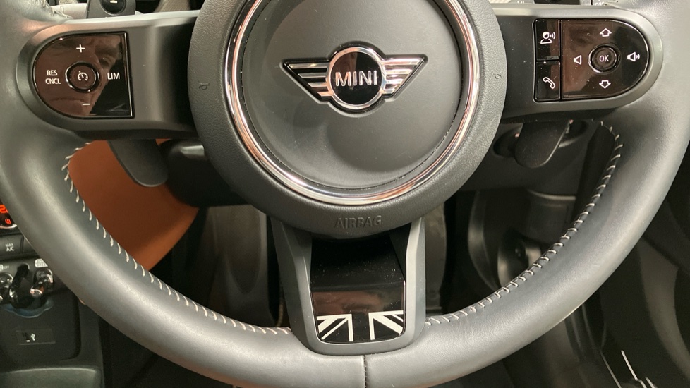 MINI Hatchback 2.0 Cooper S Exclusive Premium 5dr Auto Petrol Hatchback - Image 55