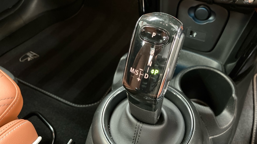 MINI Hatchback 2.0 Cooper S Exclusive Premium 5dr Auto Petrol Hatchback - Image 65