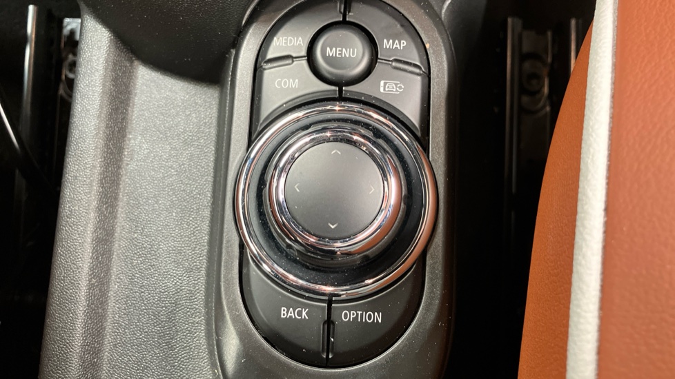 MINI Hatchback 2.0 Cooper S Exclusive Premium 5dr Auto Petrol Hatchback - Image 66