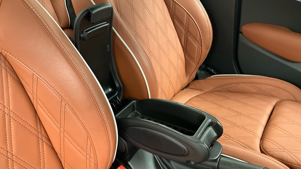 MINI Hatchback 2.0 Cooper S Exclusive Premium 5dr Auto Petrol Hatchback - Image 67