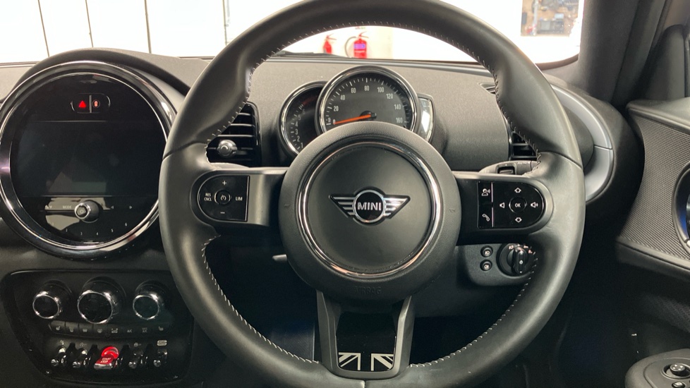MINI Clubman 1.5 Cooper Exclusive 6dr Auto Petrol Estate - Image 5