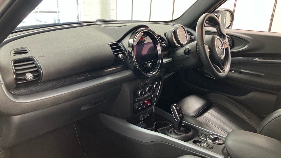 MINI Clubman 1.5 Cooper Exclusive 6dr Auto Petrol Estate - Image 7