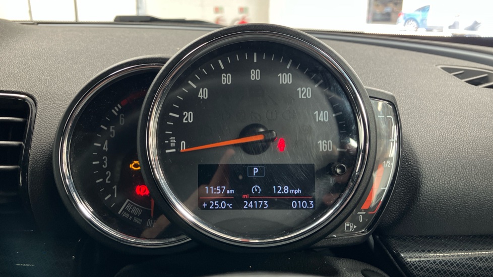 MINI Clubman 1.5 Cooper Exclusive 6dr Auto Petrol Estate - Image 9