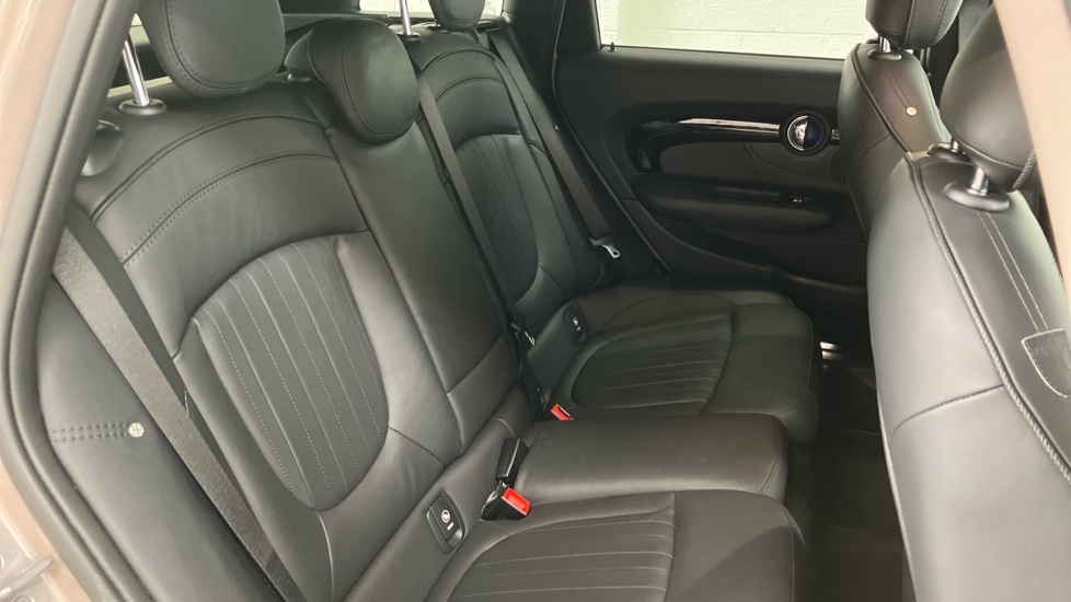 MINI Clubman 1.5 Cooper Exclusive 6dr Auto Petrol Estate - Image 12