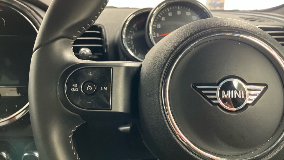 MINI Clubman 1.5 Cooper Exclusive 6dr Auto Petrol Estate - Image 17