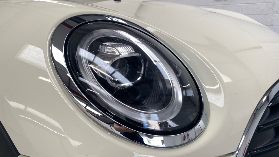 MINI Clubman 1.5 Cooper Classic 6dr Auto [Comfort Pack] Petrol Estate - Image 23