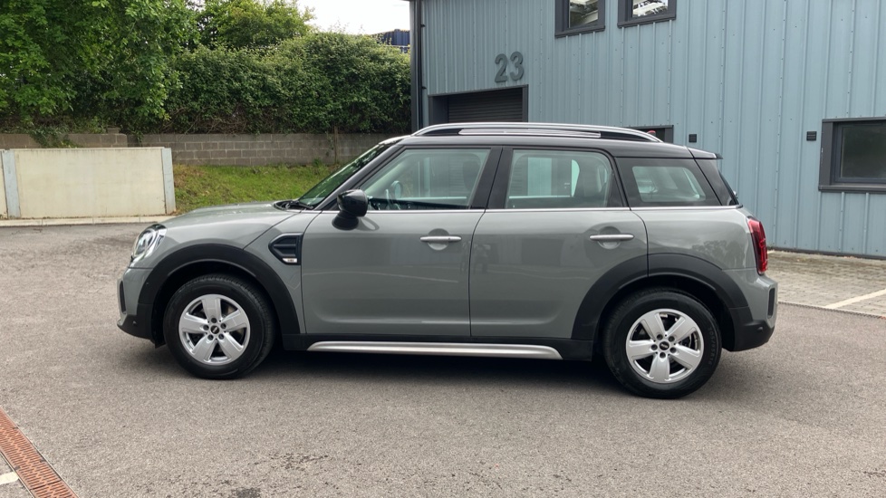 MINI Countryman 1.5 Cooper Classic 5dr Auto Petrol Hatchback - Image 33