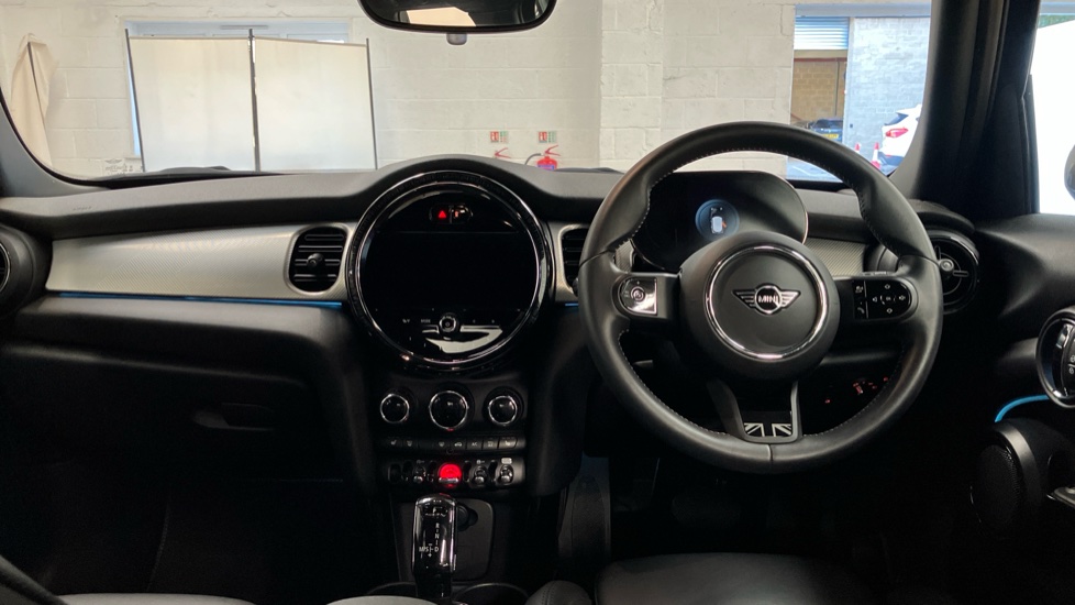 MINI Hatchback 1.5 Cooper Exclusive Premium 5dr Auto Petrol Hatchback - Image 4