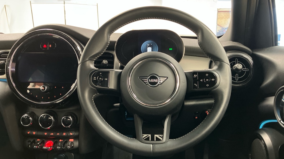 MINI Hatchback 1.5 Cooper Exclusive Premium 5dr Auto Petrol Hatchback - Image 5