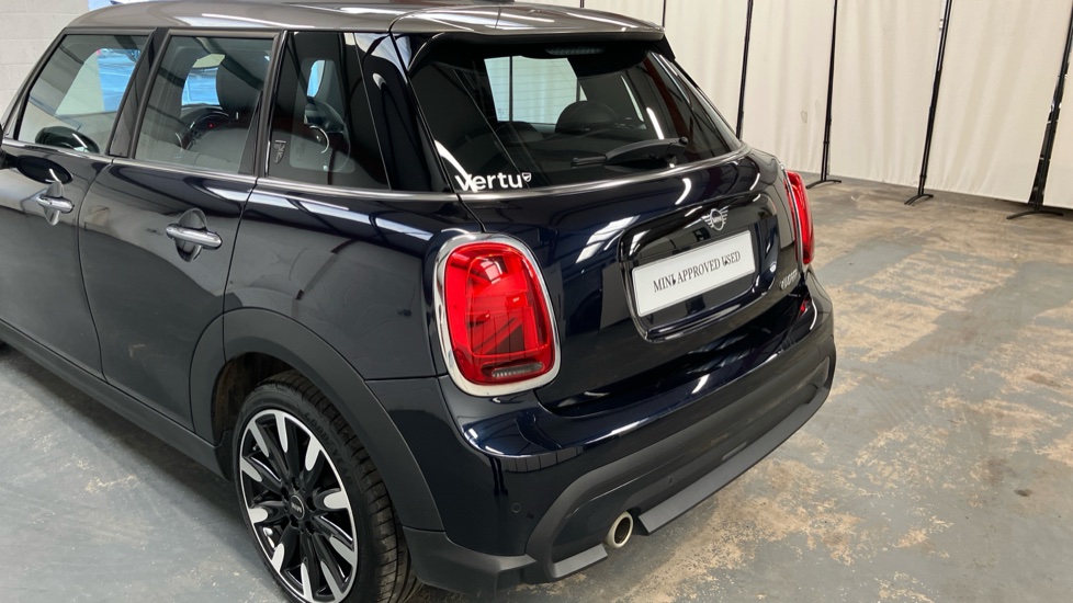 MINI Hatchback 1.5 Cooper Exclusive Premium 5dr Auto Petrol Hatchback - Image 24