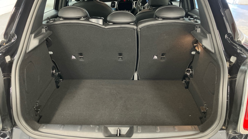 MINI Hatchback 1.5 Cooper Exclusive Premium 5dr Auto Petrol Hatchback - Image 29