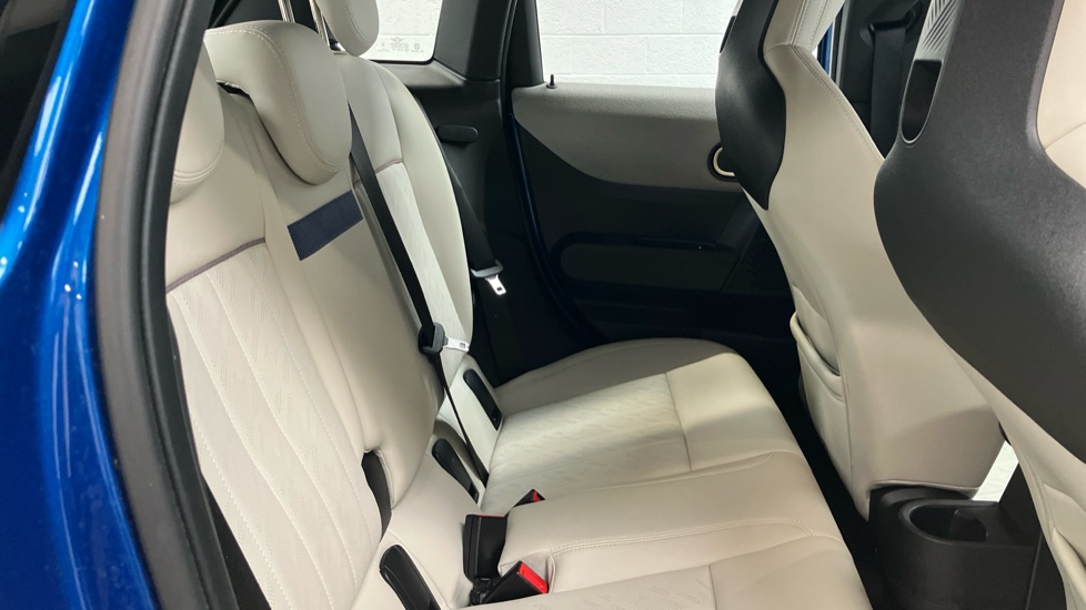 MINI Cooper 2.0 S Exclusive 5dr Auto Petrol Hatchback - Image 12