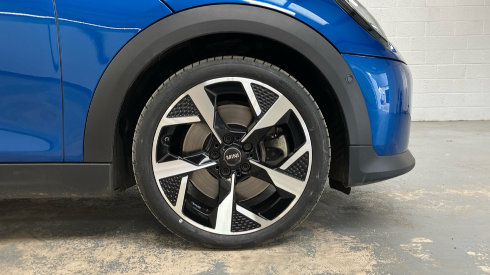 MINI Cooper 2.0 S Exclusive 5dr Auto Petrol Hatchback - Image 14