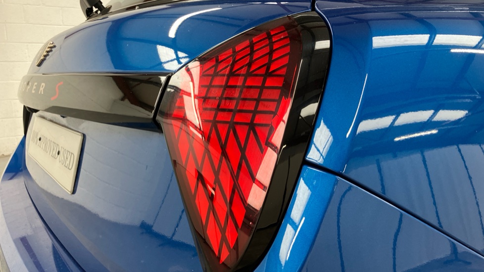 MINI Cooper 2.0 S Exclusive 5dr Auto Petrol Hatchback - Image 22