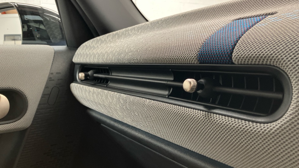 MINI Cooper 2.0 S Exclusive 5dr Auto Petrol Hatchback - Image 36