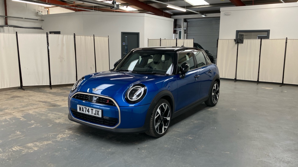 MINI Cooper 2.0 S Exclusive 5dr Auto Petrol Hatchback - Image 59