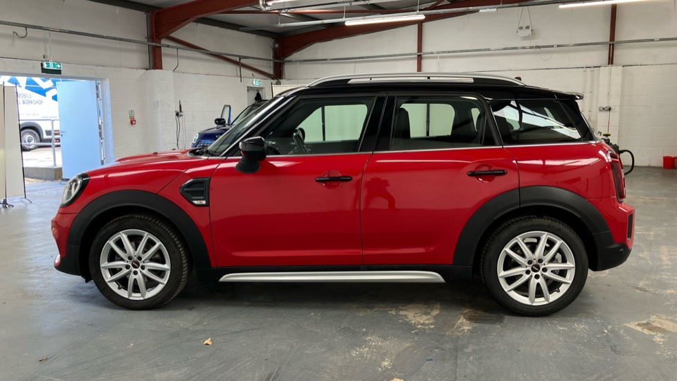 MINI Countryman 1.5 Cooper Sport Premium 5dr Auto Petrol Hatchback - Image 29