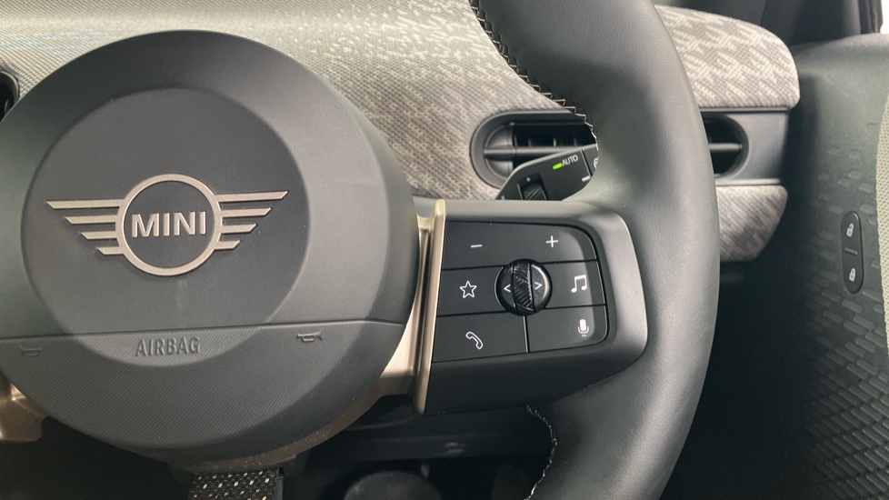MINI Cooper 2.0 S Exclusive 3dr Auto Petrol Hatchback - Image 18