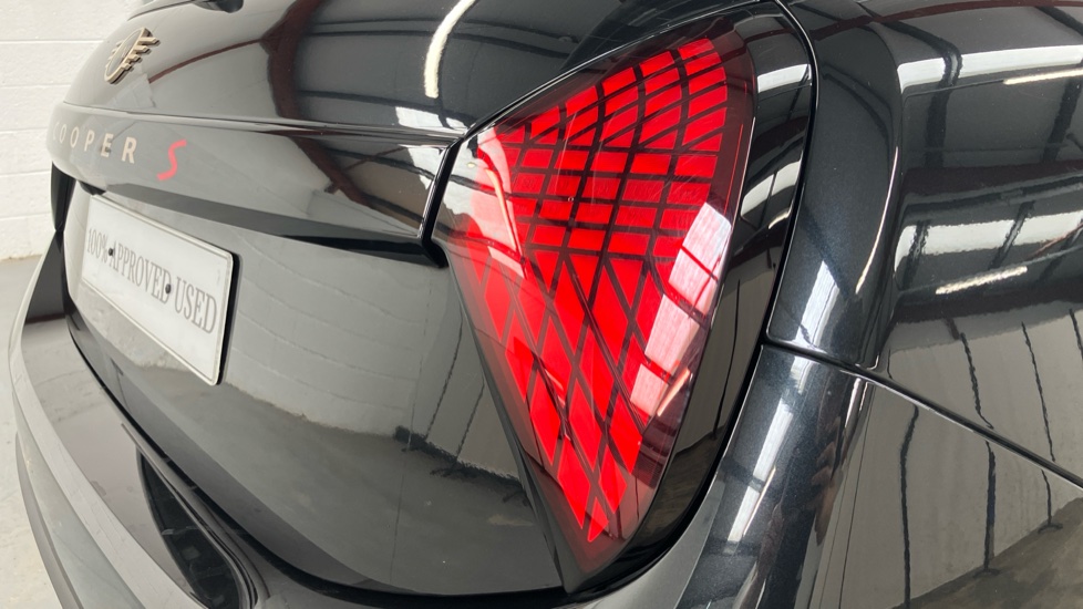 MINI Cooper 2.0 S Exclusive 3dr Auto Petrol Hatchback - Image 22