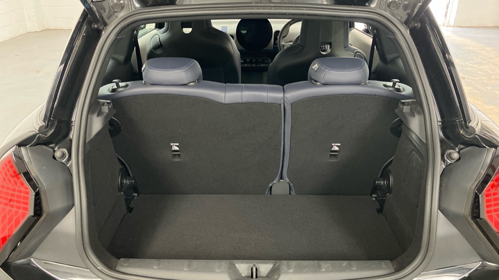 MINI Cooper 2.0 S Exclusive 3dr Auto Petrol Hatchback - Image 24