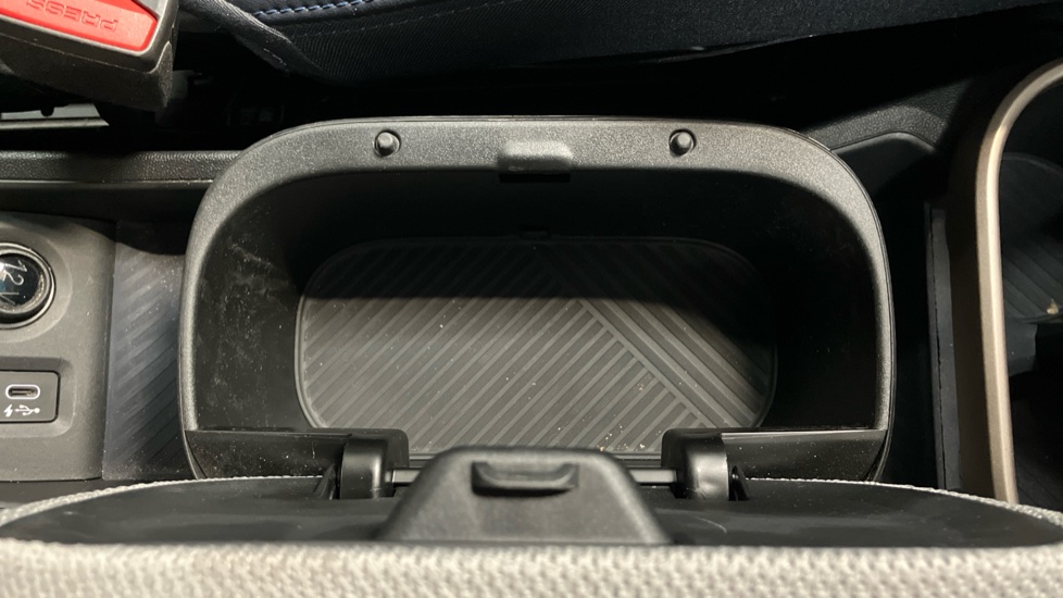 MINI Cooper 2.0 S Exclusive 3dr Auto Petrol Hatchback - Image 46