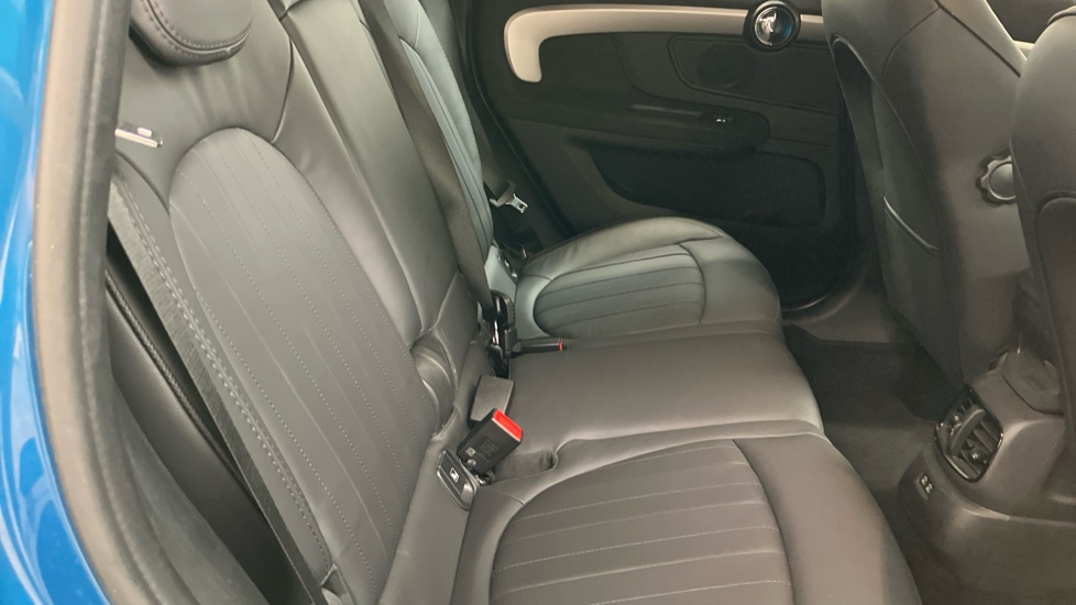 MINI Countryman 1.5 Cooper Exclusive ALL4 5dr Auto [Com/Nav+ Pack] Petrol Hatchback - Image 12