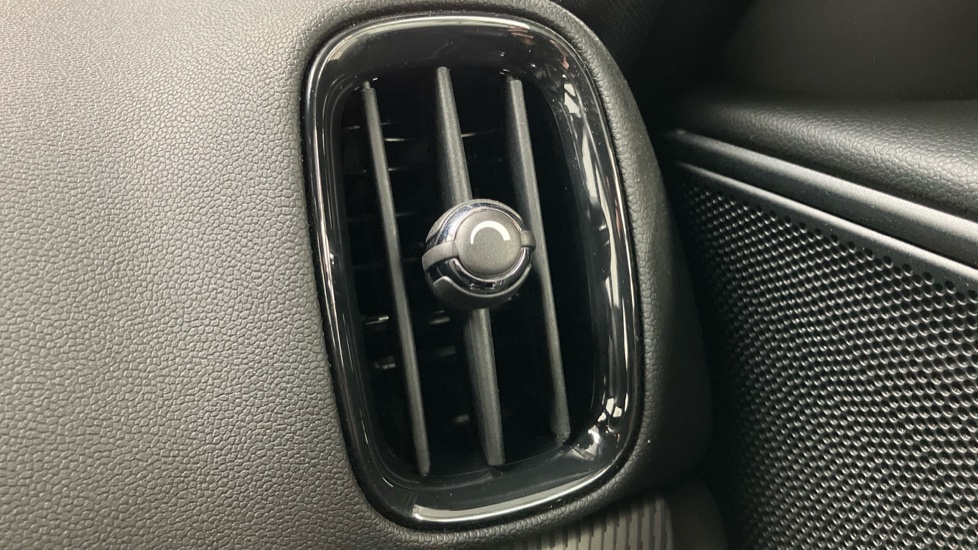 MINI Countryman 1.5 Cooper Exclusive ALL4 5dr Auto [Com/Nav+ Pack] Petrol Hatchback - Image 44