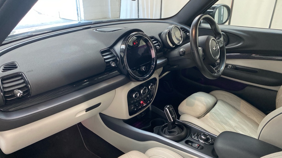 MINI Clubman 2.0 Cooper S Exclusive 6dr [Comfort/Nav+ Pack] Petrol Estate - Image 7