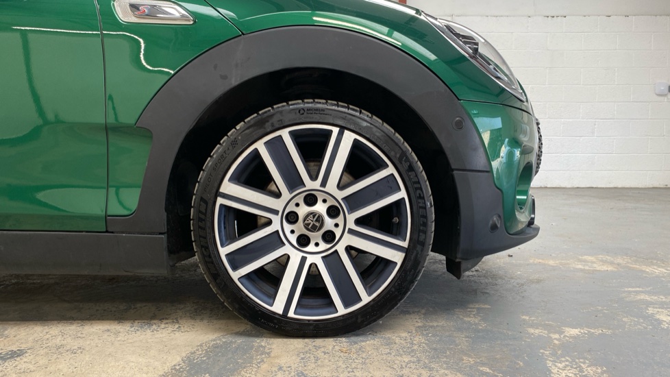 MINI Clubman 2.0 Cooper S Exclusive 6dr [Comfort/Nav+ Pack] Petrol Estate - Image 14