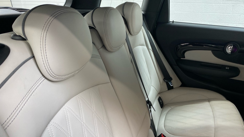 MINI Clubman 2.0 Cooper S Exclusive 6dr [Comfort/Nav+ Pack] Petrol Estate - Image 36