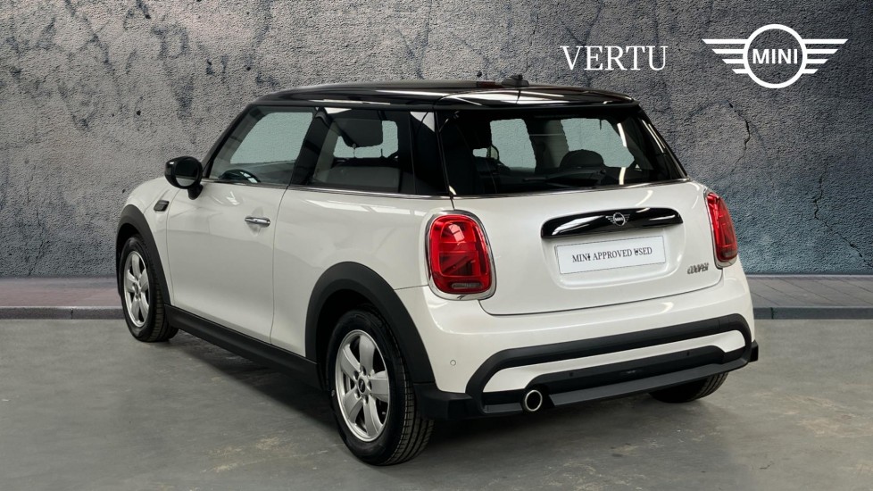 MINI Hatchback 1.5 Cooper Classic 3dr Auto [Comfort/Nav Pack] Petrol Hatchback - Image 2