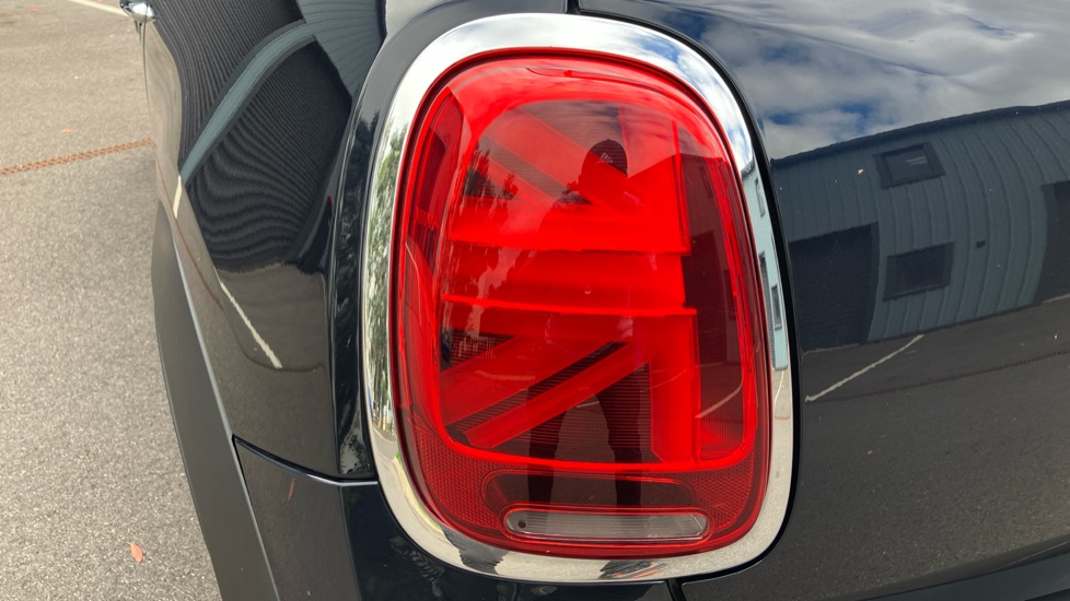 MINI Hatchback 2.0 Cooper S Exclusive 3dr Auto Petrol Hatchback - Image 22