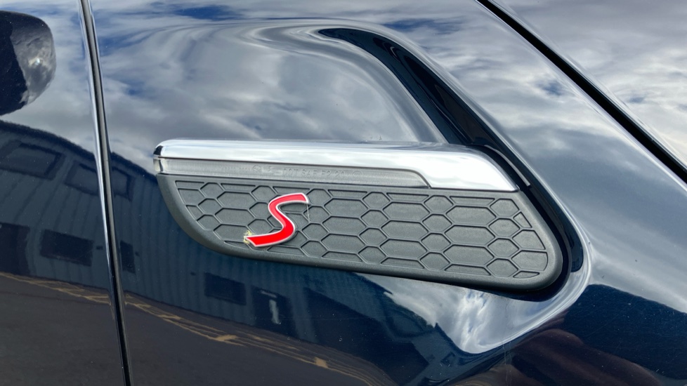 MINI Hatchback 2.0 Cooper S Exclusive 3dr Auto Petrol Hatchback - Image 25