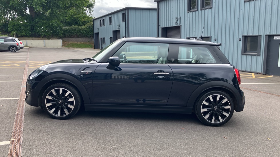 MINI Hatchback 2.0 Cooper S Exclusive 3dr Auto Petrol Hatchback - Image 30