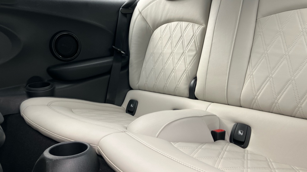 MINI Hatchback 2.0 Cooper S Exclusive 3dr Auto Petrol Hatchback - Image 43