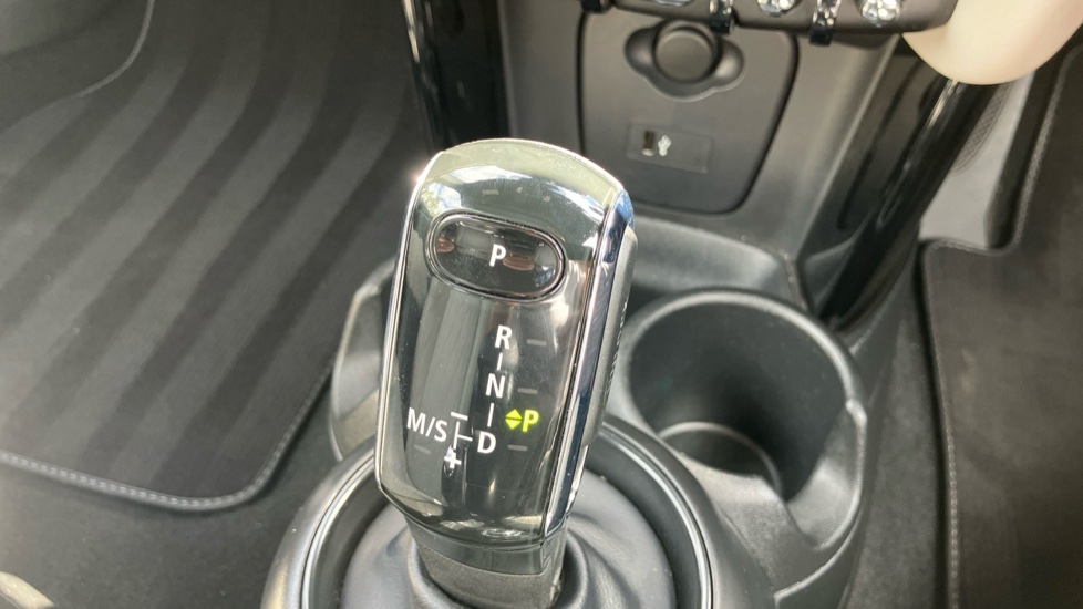 MINI Hatchback 2.0 Cooper S Exclusive 3dr Auto Petrol Hatchback - Image 60