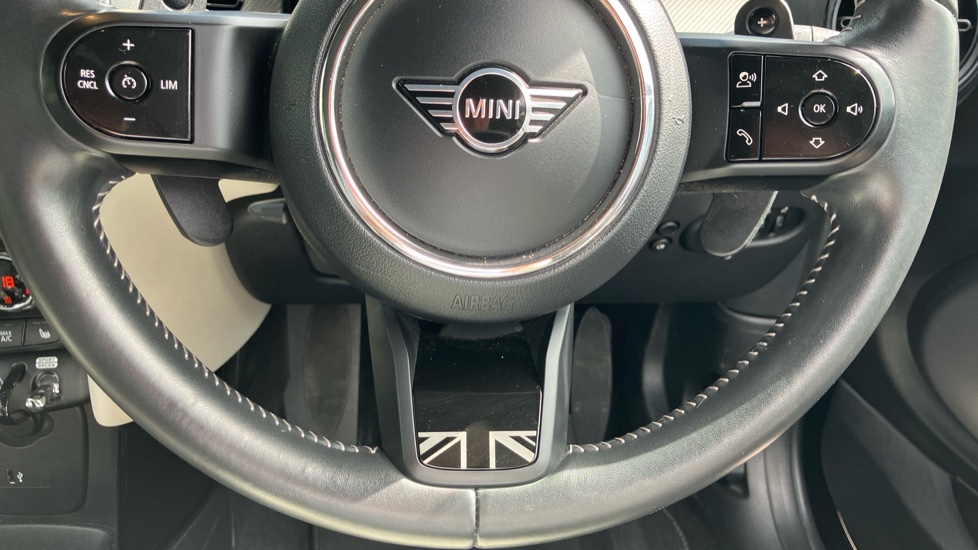 MINI Hatchback 2.0 Cooper S Exclusive 3dr Auto Petrol Hatchback - Image 63