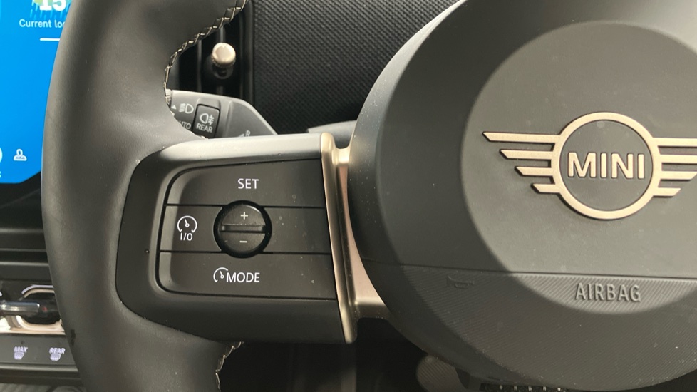 MINI Cooper 2.0 S Classic 5dr Auto Petrol Hatchback - Image 17