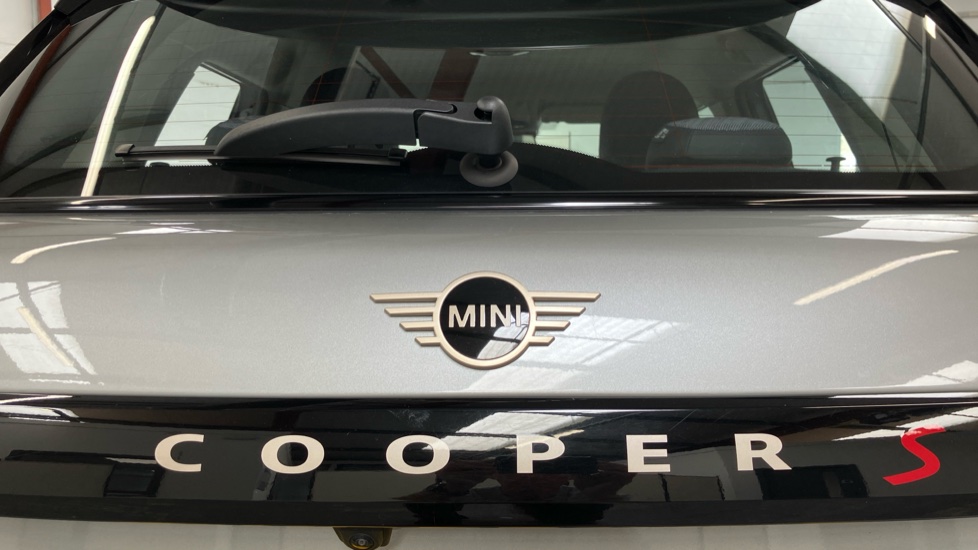 MINI Cooper 2.0 S Classic 5dr Auto Petrol Hatchback - Image 75
