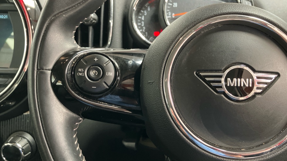 MINI Countryman 1.5 Cooper Exclusive 5dr Petrol Hatchback - Image 17