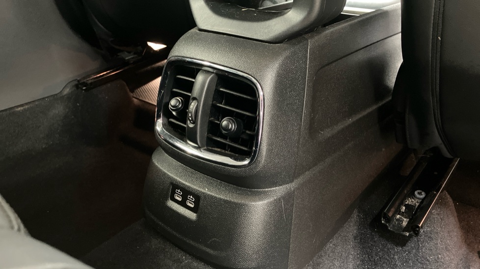 MINI Countryman 1.5 Cooper Exclusive 5dr Petrol Hatchback - Image 43