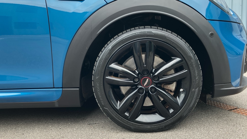 MINI Hatchback 2.0 Cooper S Sport 3dr Auto Petrol Hatchback - Image 14