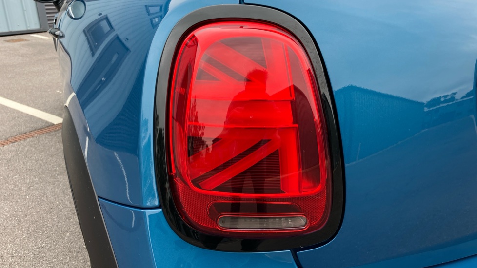 MINI Hatchback 2.0 Cooper S Sport 3dr Auto Petrol Hatchback - Image 22
