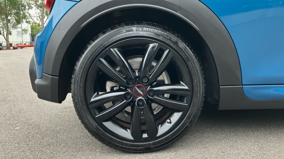 MINI Hatchback 2.0 Cooper S Sport 3dr Auto Petrol Hatchback - Image 35