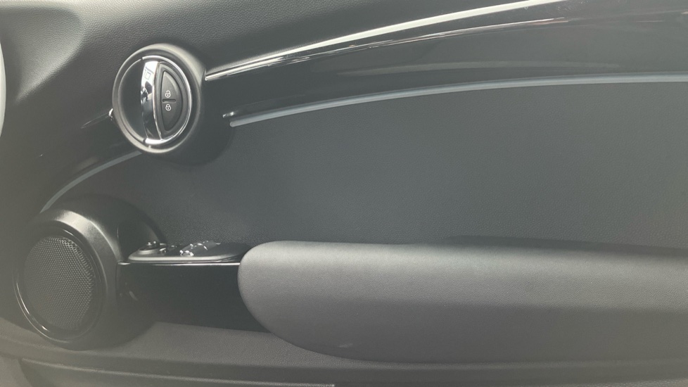 MINI Hatchback 2.0 Cooper S Sport 3dr Auto Petrol Hatchback - Image 52