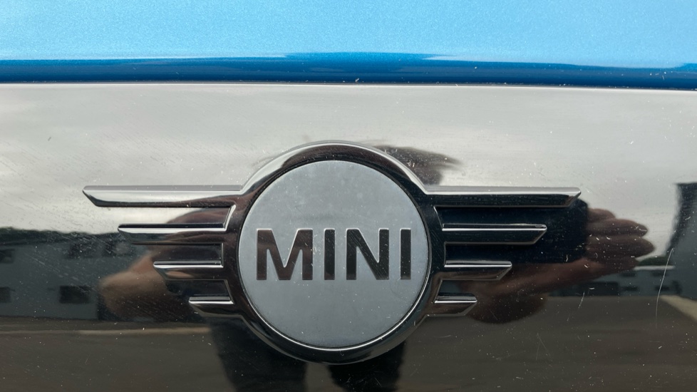 MINI Hatchback 2.0 Cooper S Sport 3dr Auto Petrol Hatchback - Image 76